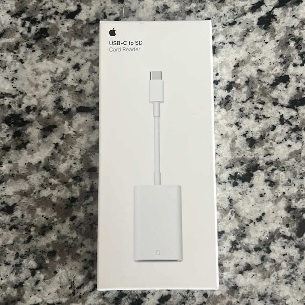 Apple USB-C to SD